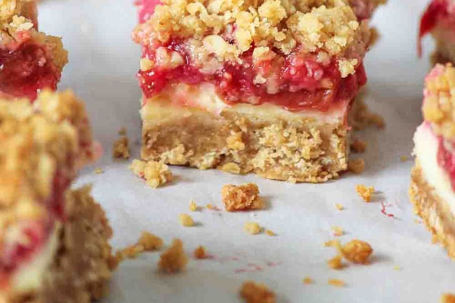 Rhubarb Cheesecake Dessert