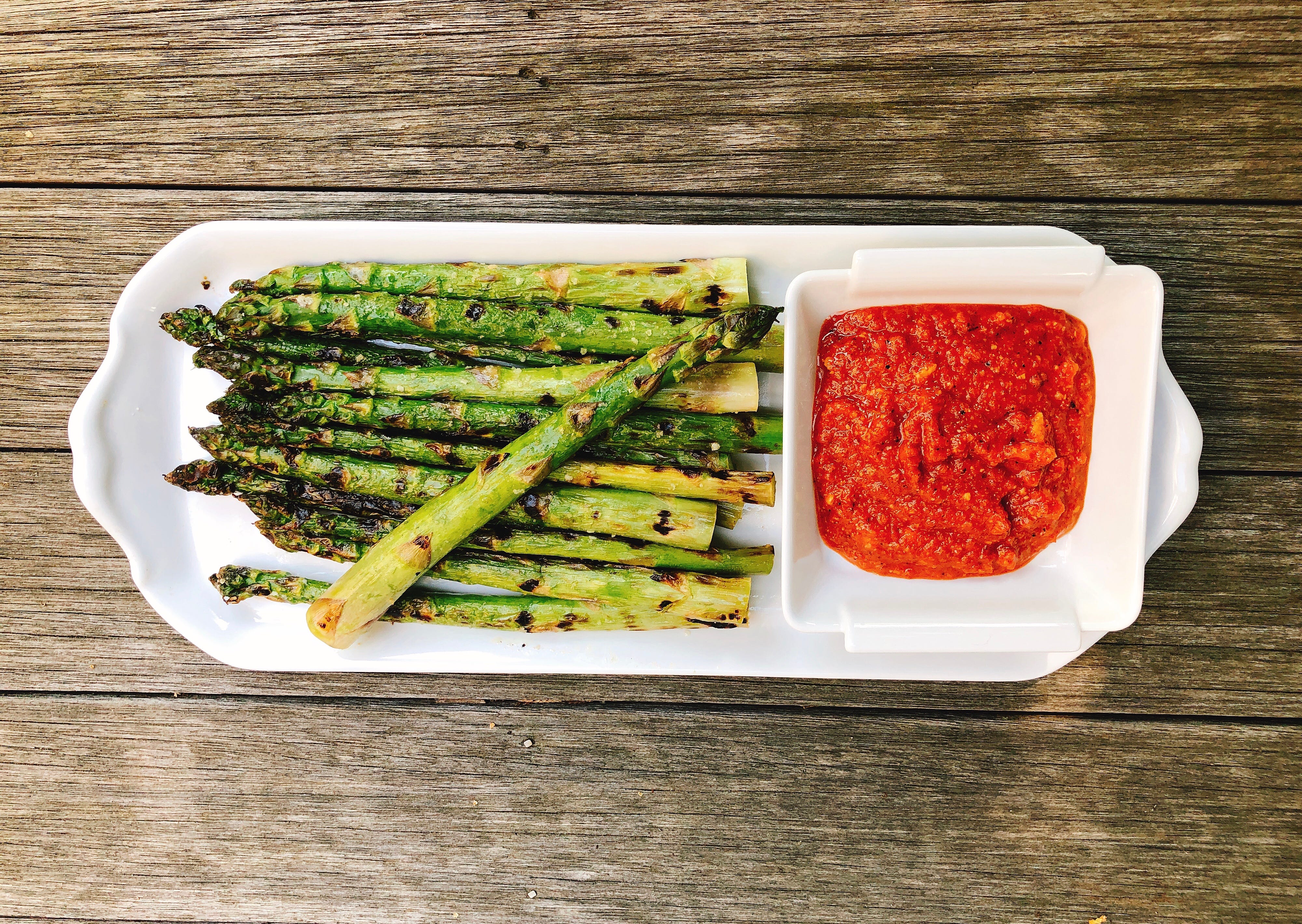 Grilled Rhubarb Asparagus