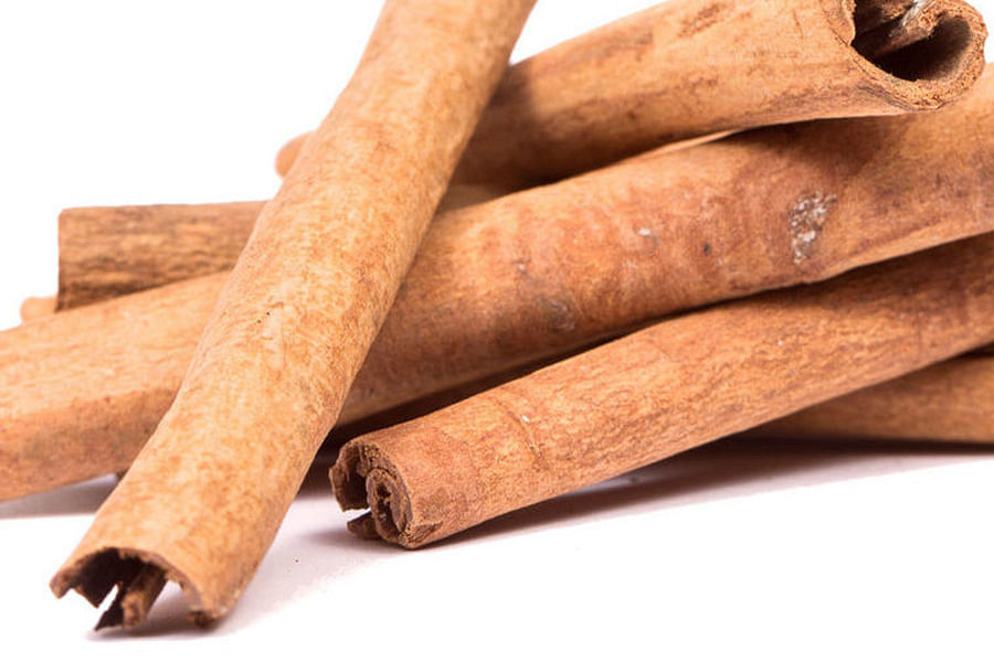 cinnamon sticks spice